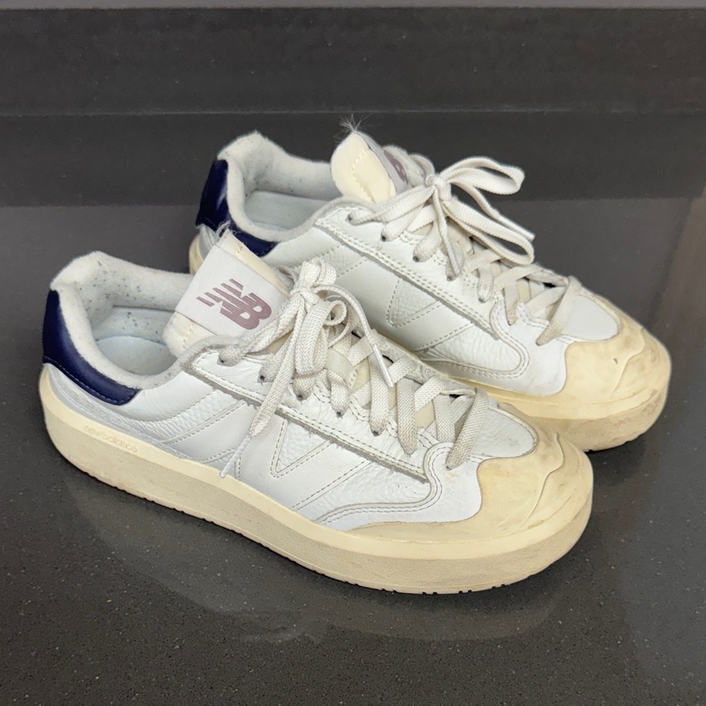 New Balance Cream, white and Navy CT302 Sneakers